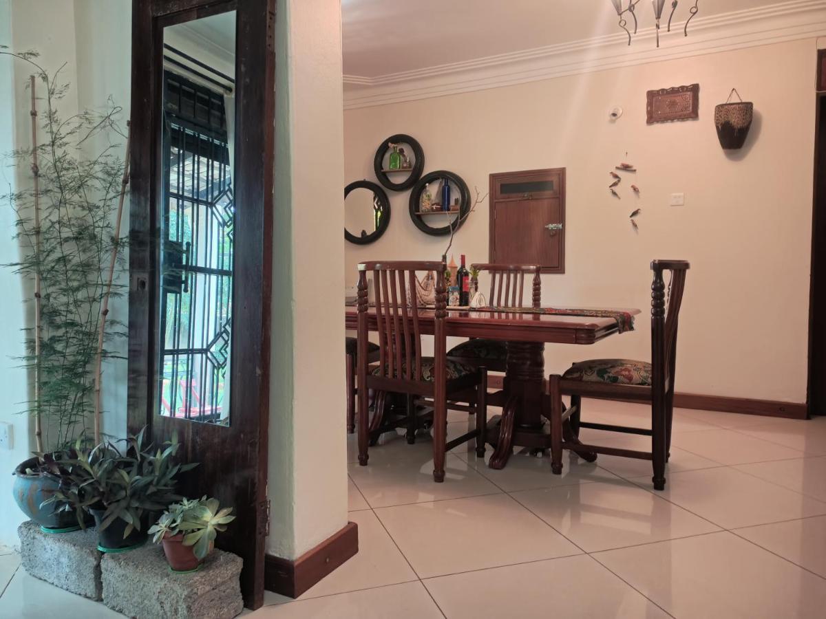 Aivilo Home เอนเทบเบ้ ภายนอก รูปภาพ