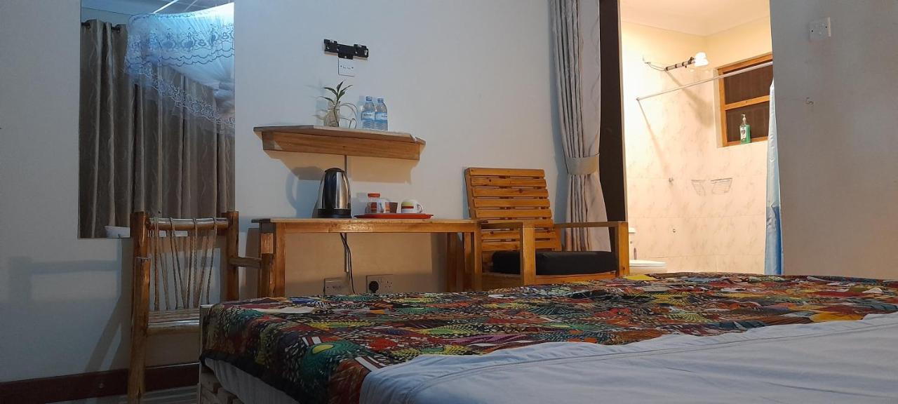 Aivilo Home เอนเทบเบ้ ภายนอก รูปภาพ