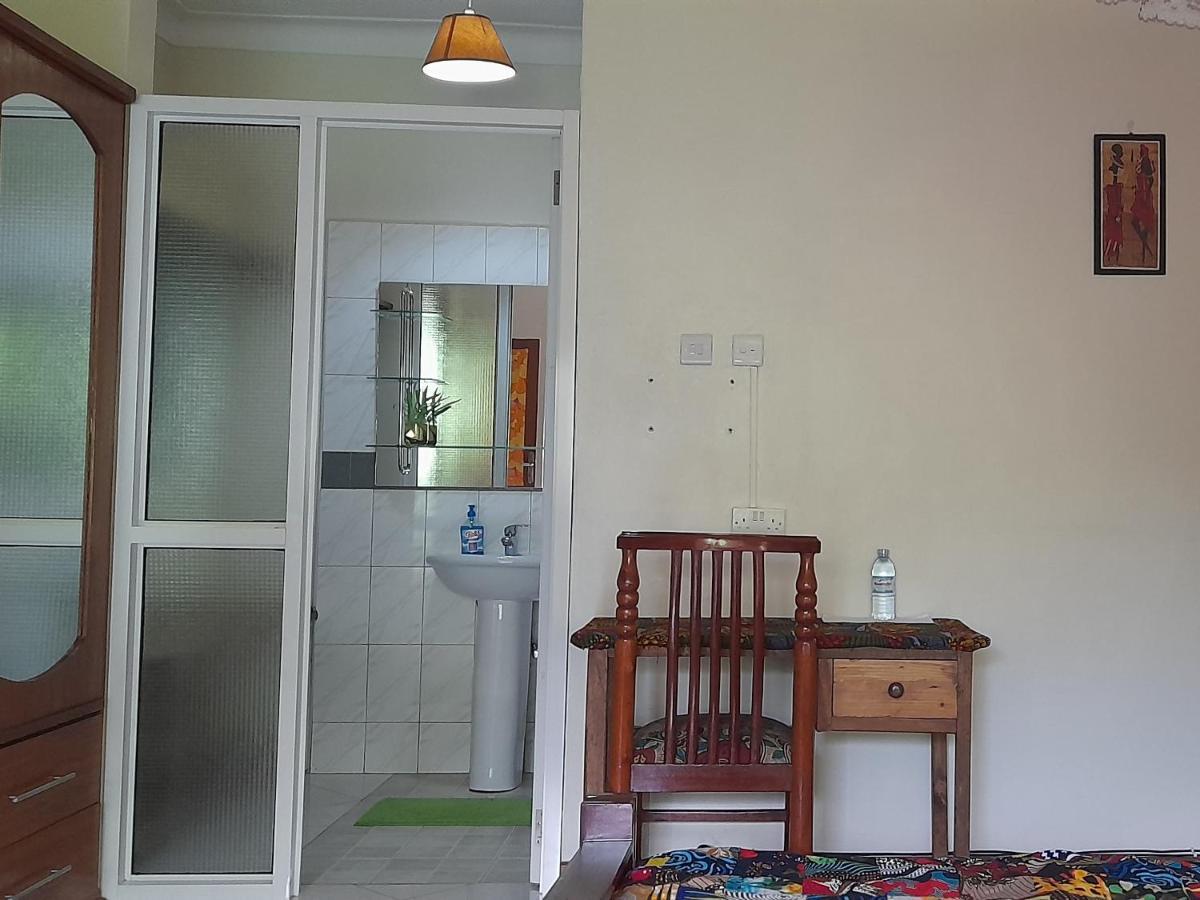 Aivilo Home เอนเทบเบ้ ภายนอก รูปภาพ
