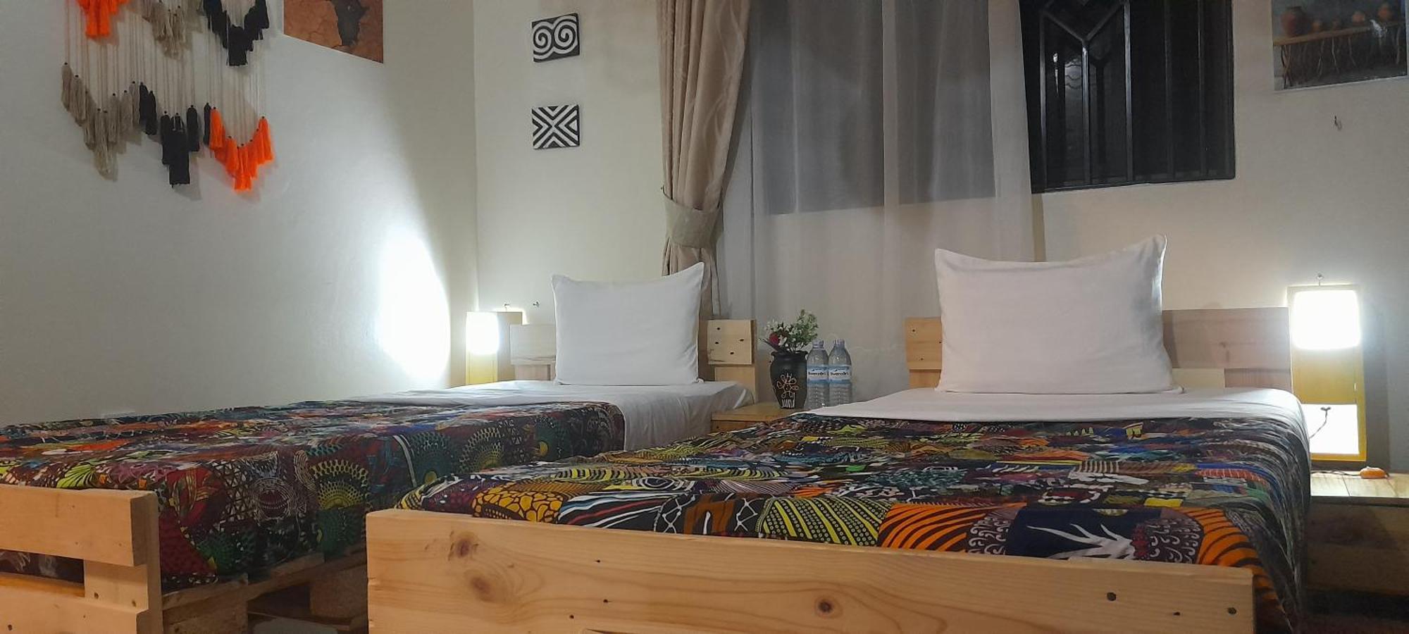 Aivilo Home เอนเทบเบ้ ภายนอก รูปภาพ