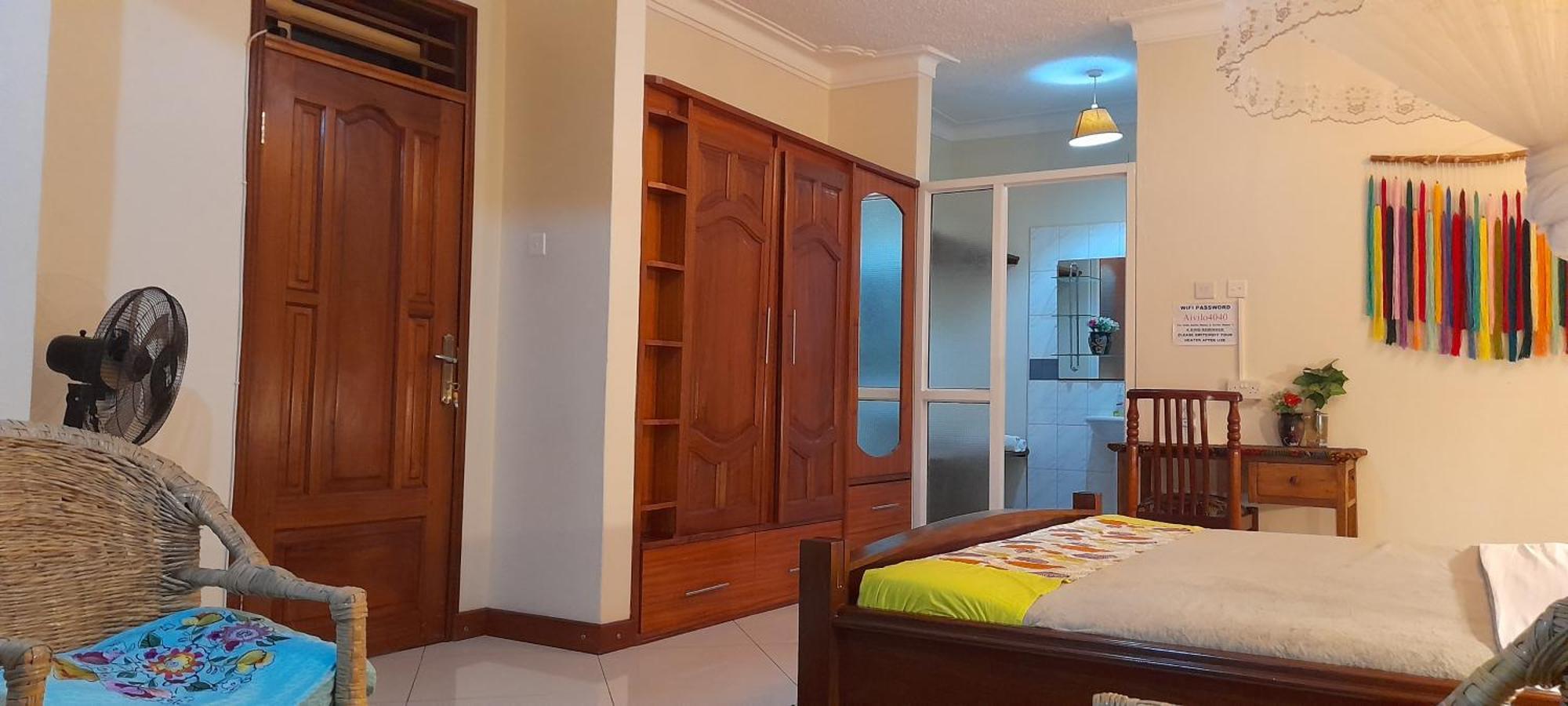 Aivilo Home เอนเทบเบ้ ภายนอก รูปภาพ