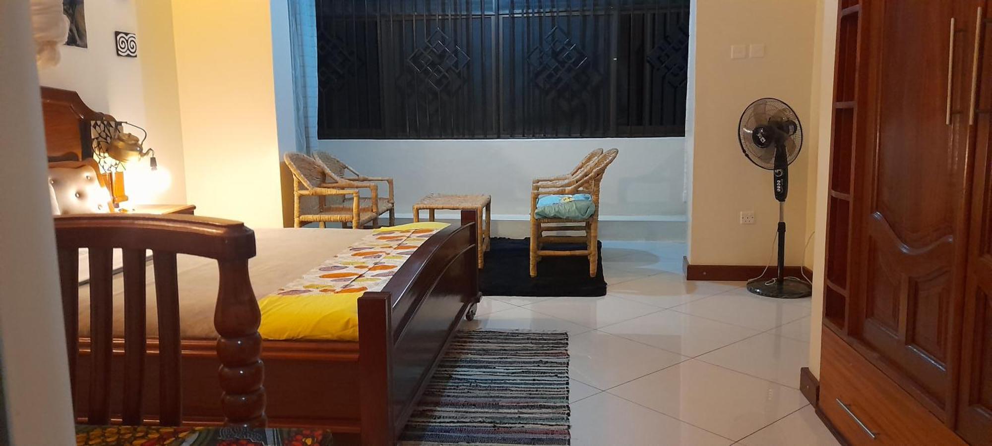 Aivilo Home เอนเทบเบ้ ภายนอก รูปภาพ
