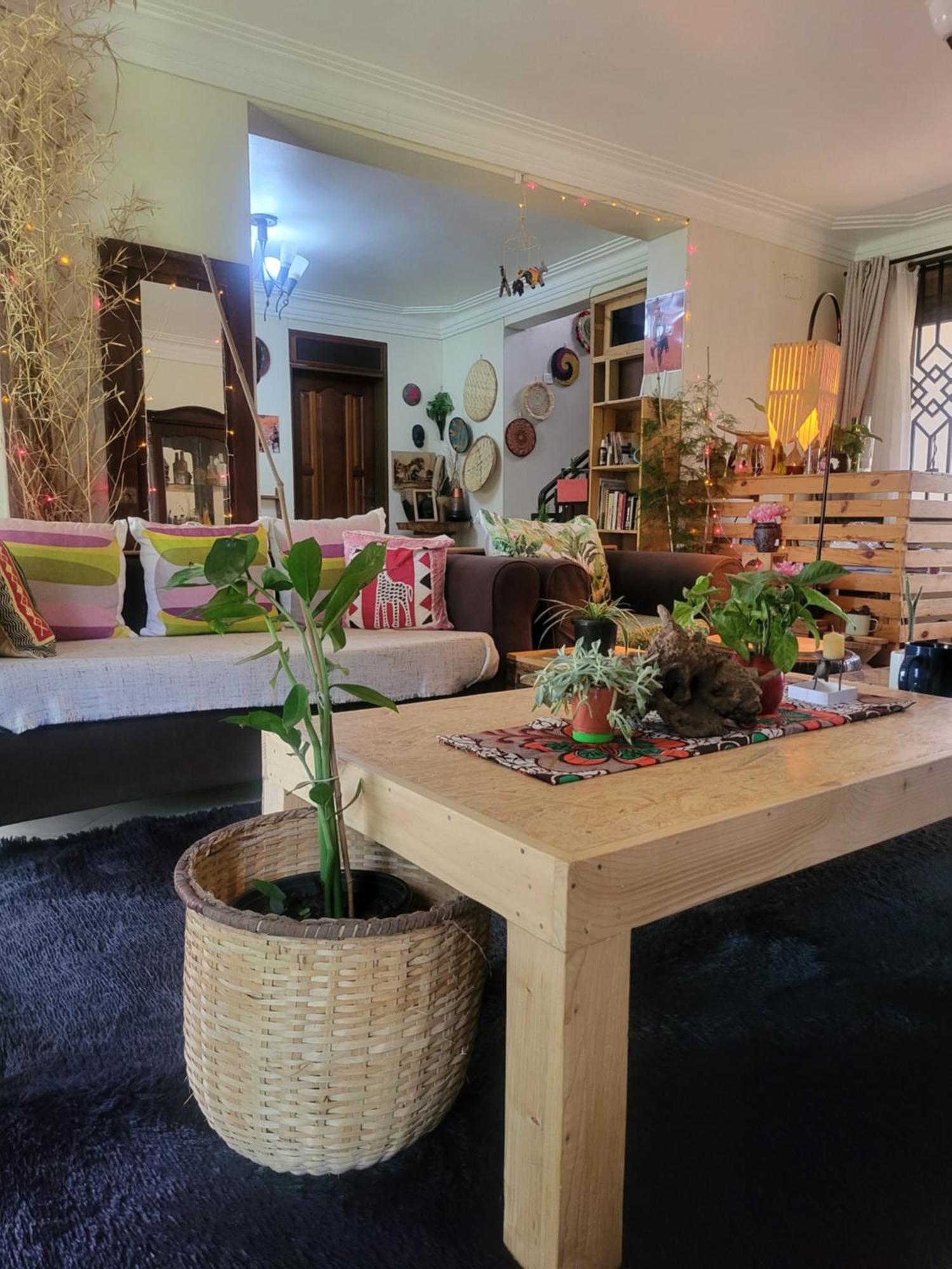 Aivilo Home เอนเทบเบ้ ภายนอก รูปภาพ